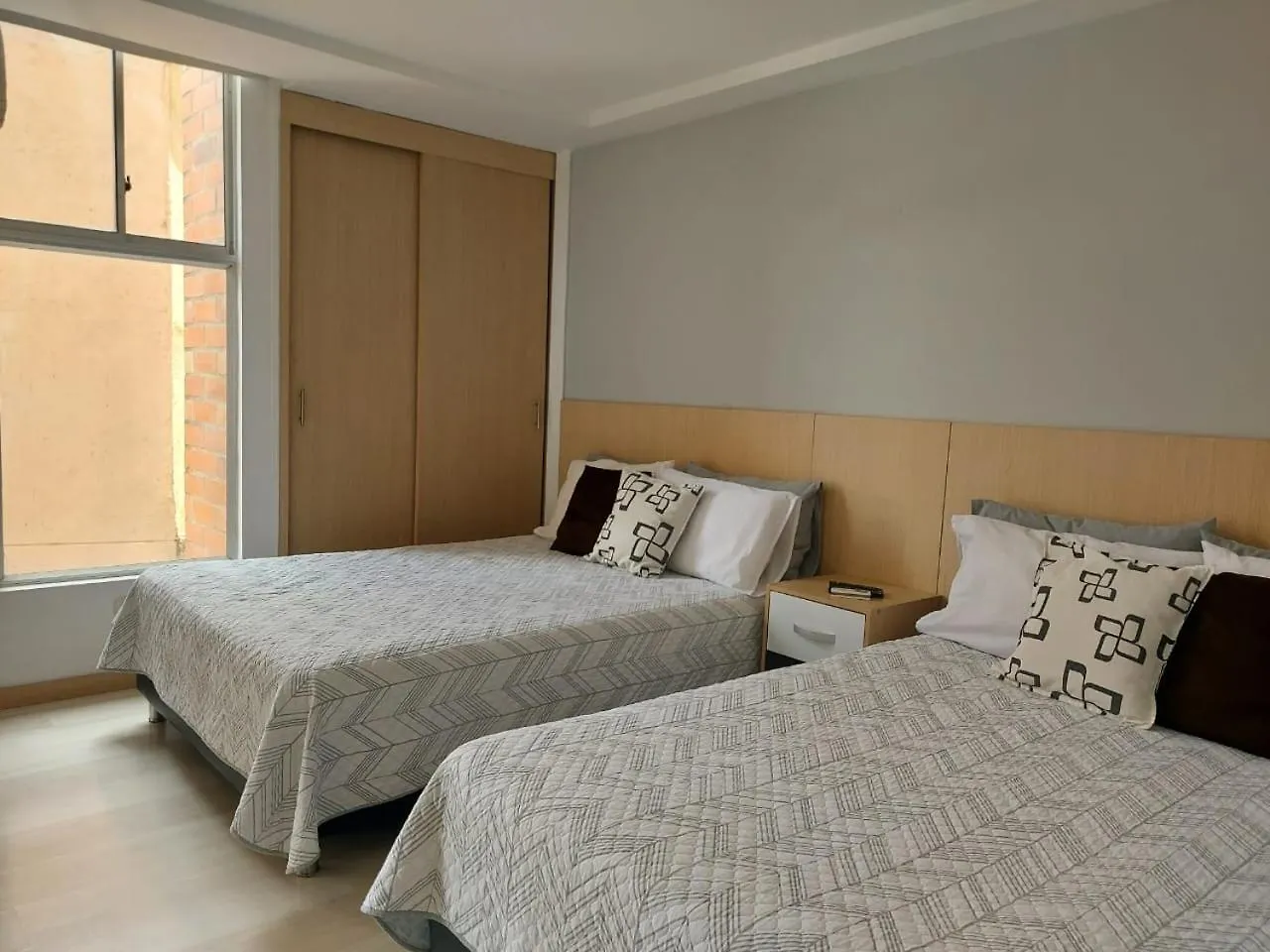 Medellin- La 70, Close To Everything, Laureles Retreat