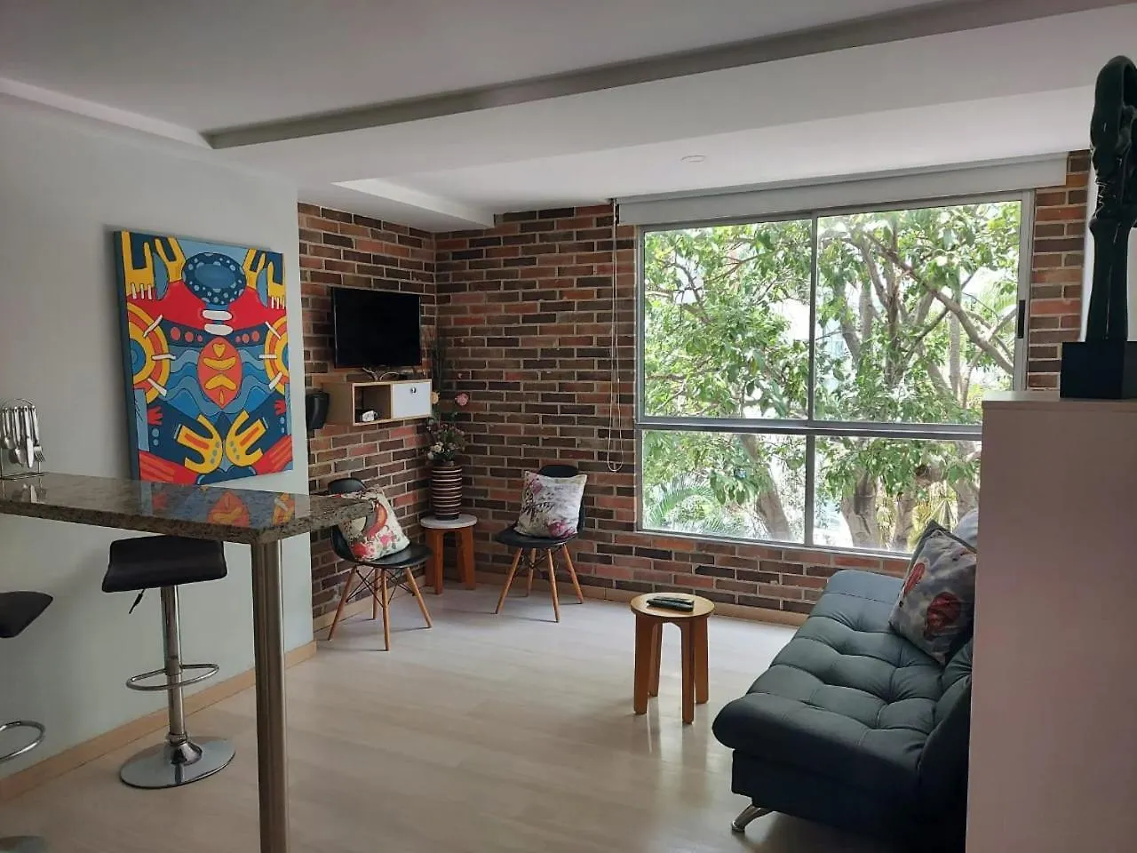 Apartment Medellin- La 70, Close To Everything, Laureles Retreat